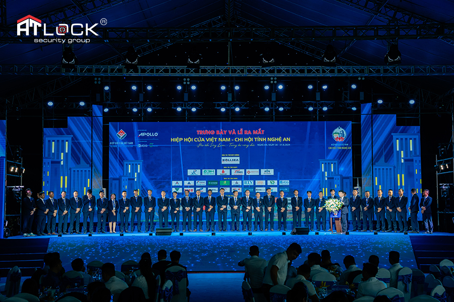 Kh&oacute;a cửa v&acirc;n tay uy t&iacute;n tại TP Vinh